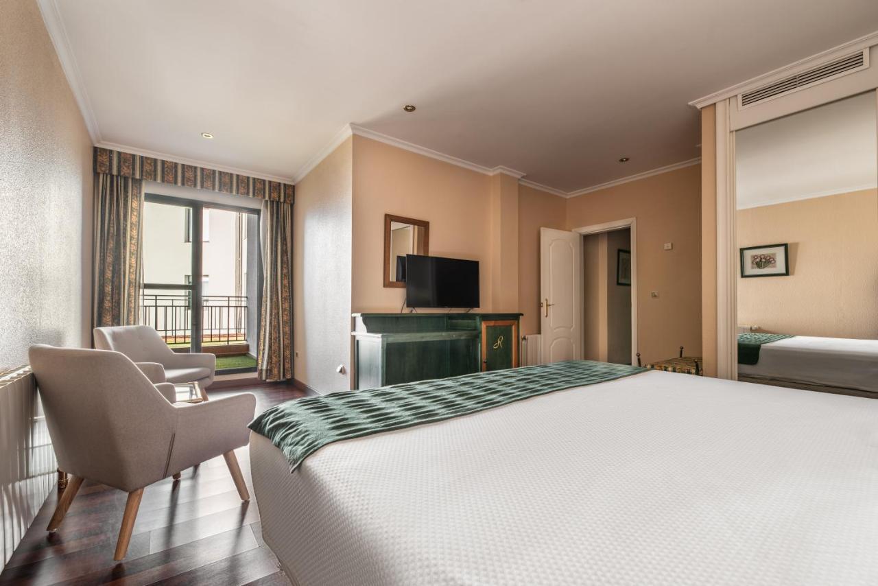 Hotel Rio บาดาฮอส ภายนอก รูปภาพ