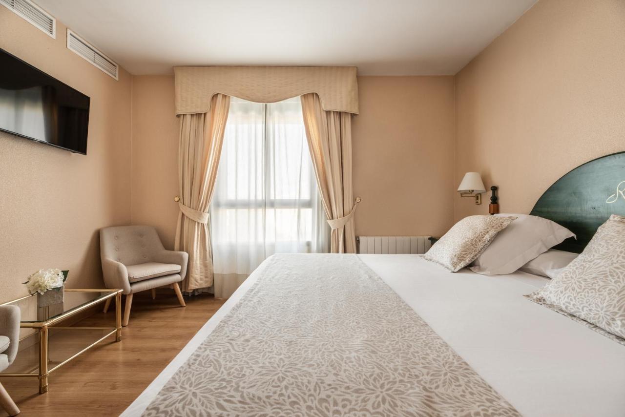 Hotel Rio บาดาฮอส ภายนอก รูปภาพ