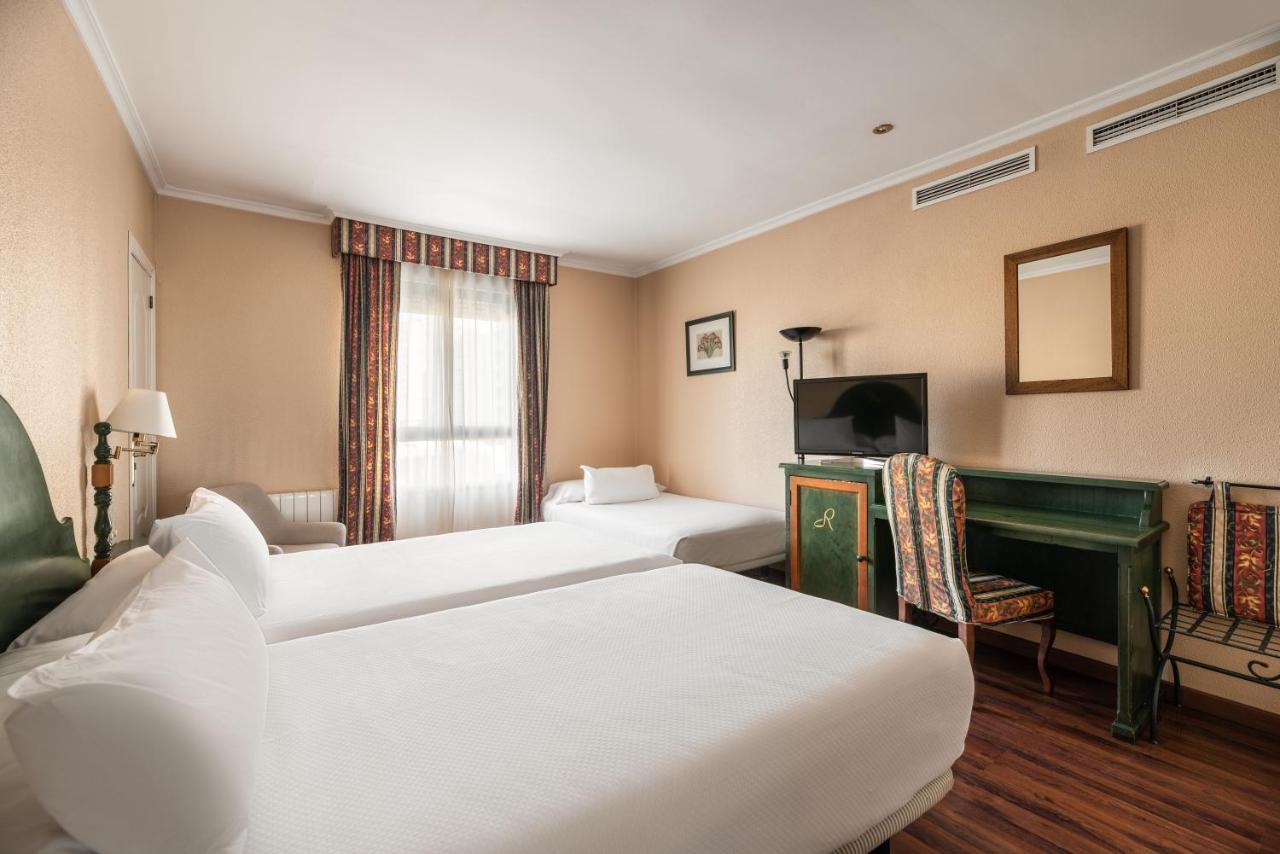 Hotel Rio บาดาฮอส ภายนอก รูปภาพ